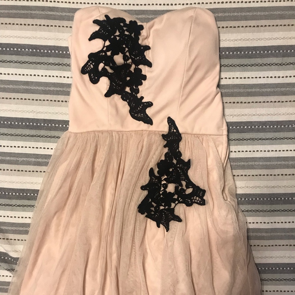 Short Dress - Picture 2 of 3
